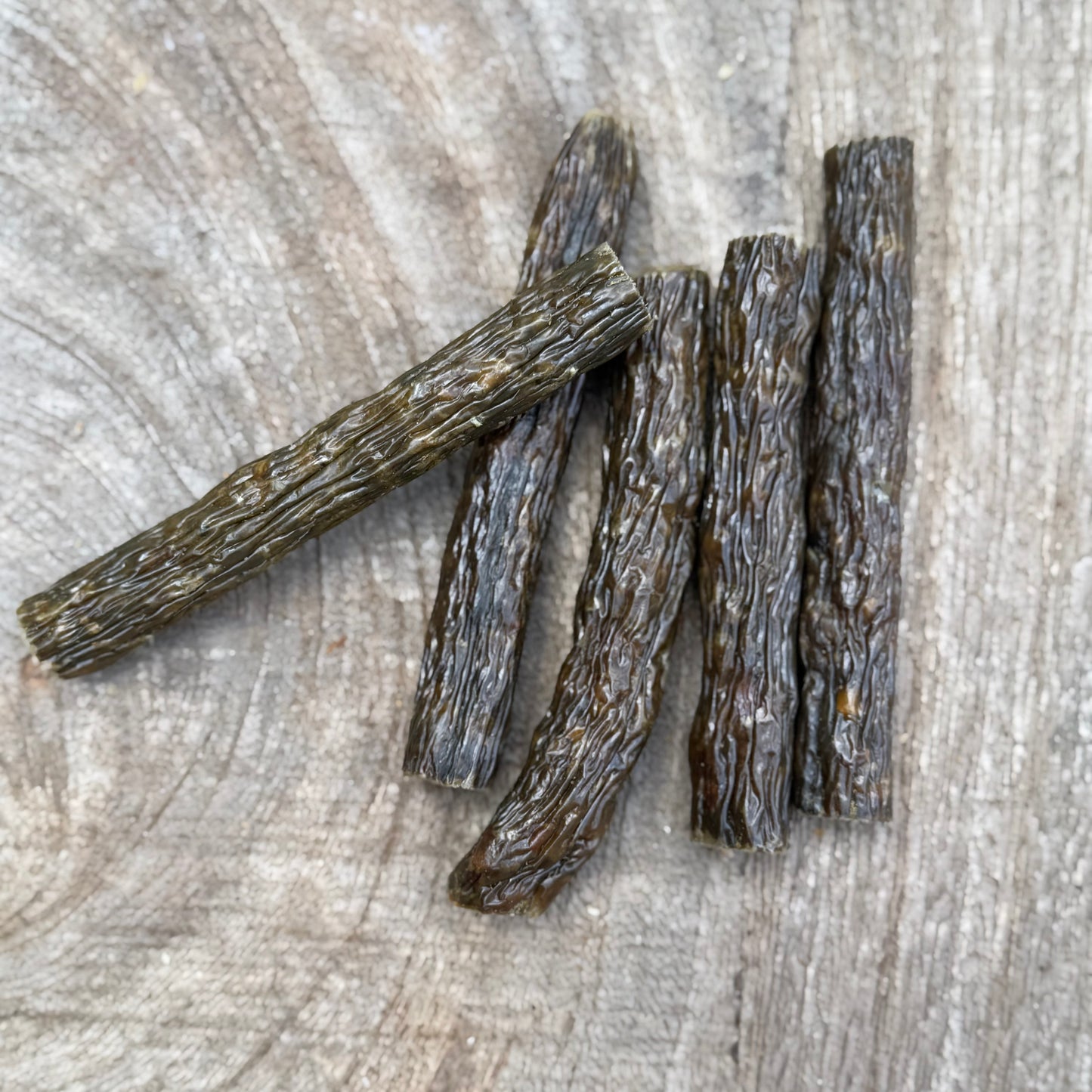 Frikandel paard voor hond